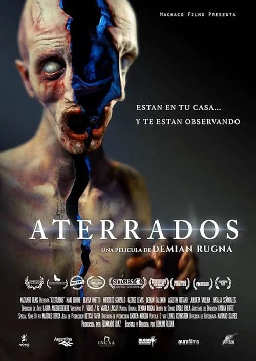 Terrified film posteri